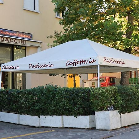 Paradiso24 Forli Ngoại thất bức ảnh